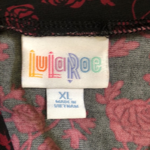 Rose pattern skirt - Picture 3 of 3